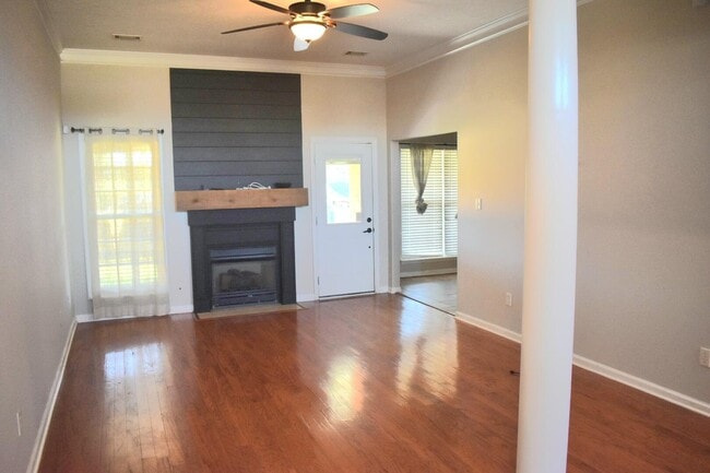 Photo - 1889 Long Creek Falls