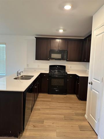 5705 Manarchos Ln