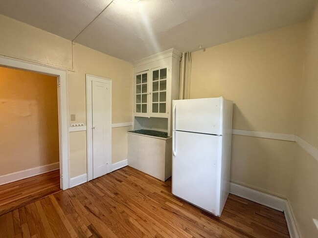 Photo - 851-853-853 Wethersfield Ave Unidad WE 851 / A-6