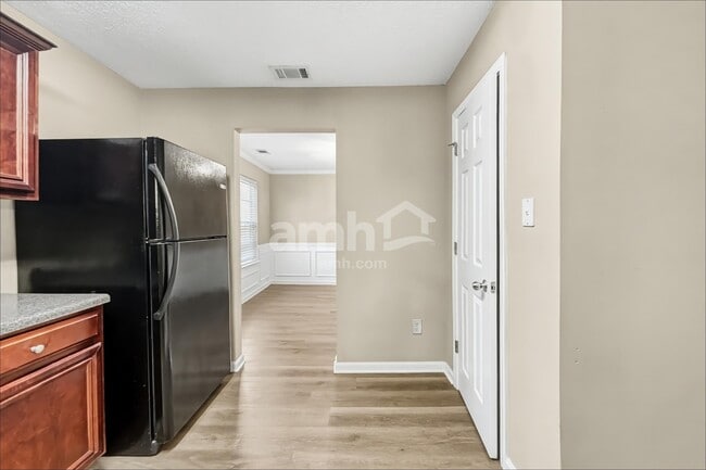 Photo - 369 Hidden Creek Ln