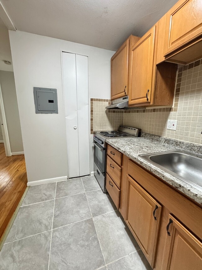 Photo - 295 Elm St Unit C3