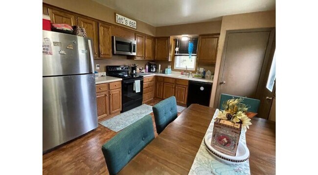 Photo - Waterford Duplex Unidad A