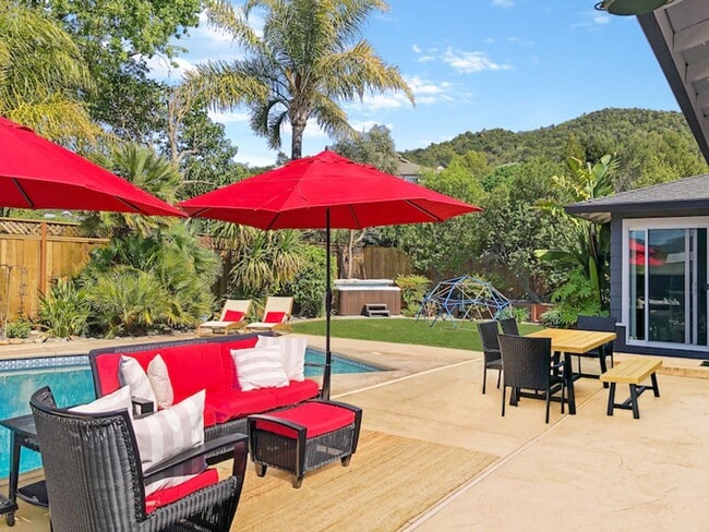 Photo - 10 Month FURNISHED Lease: Bring Indoor/Outdoor Living HOME with this 3bd+/2.5ba plus Pool & Hot Tub