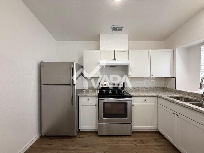 Photo - 12135 Lemon Blossom St