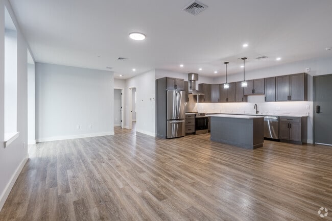 Dining/Living Room/Kitchen U402 - 21 Summer St