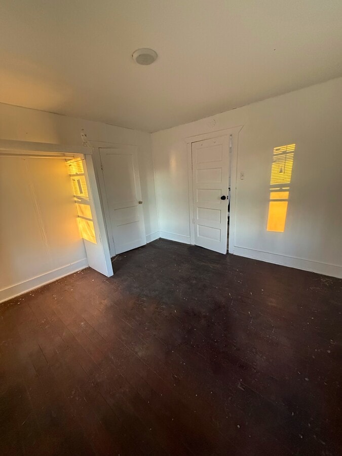 Photo - 445 Southport Rd