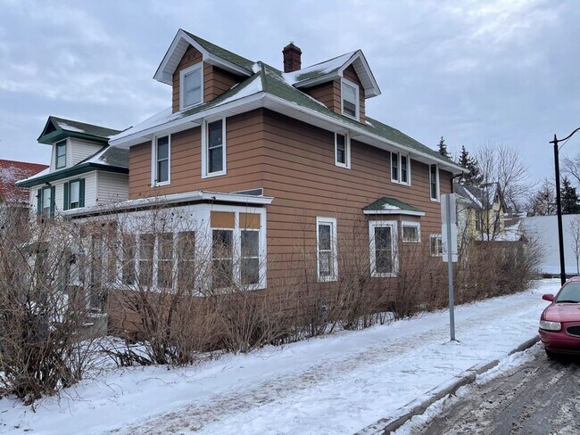 Duluth MN 4-Bedroom - 2-Bath - Single Fami... - Duluth MN 4-Bedroom - 2-Bath - Single Fami... Casa