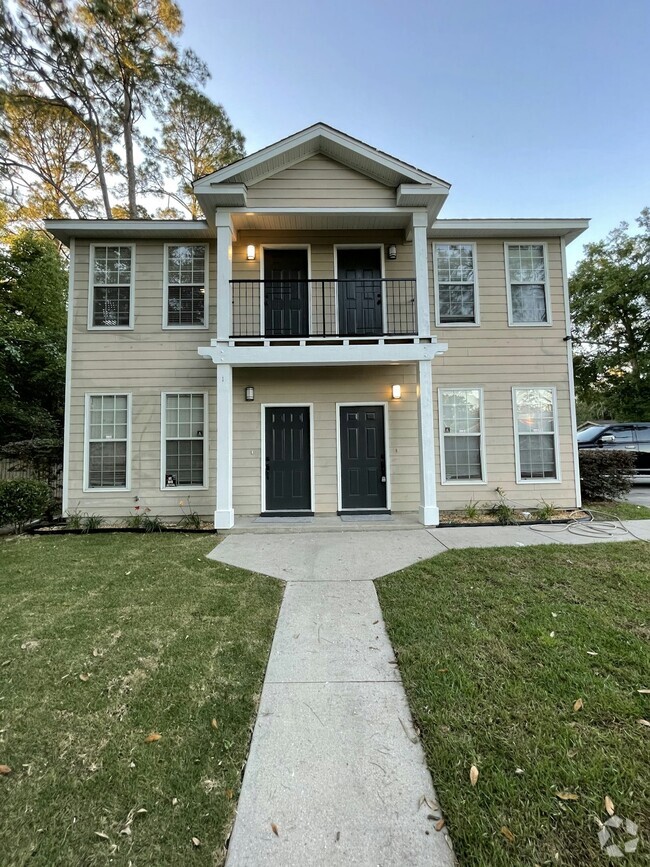 Building Photo - 2408 Escambia Dr Rental