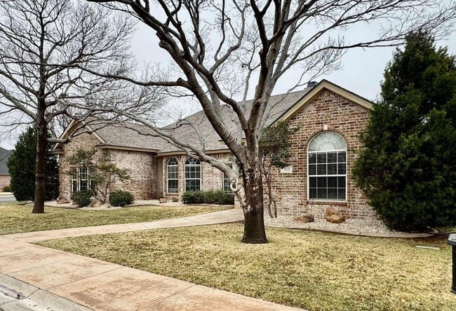 Photo - 311 Longhorn St