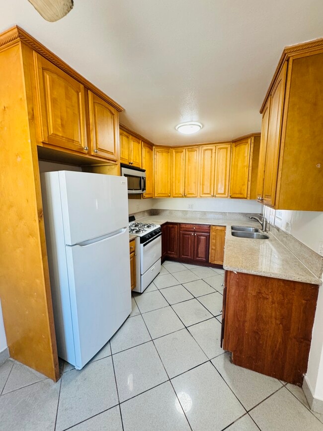 Unit 9 Kitchen