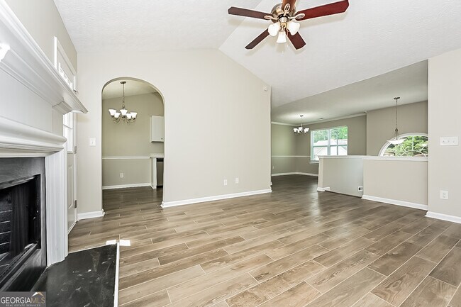 Photo - 350 Summer Hill Cir