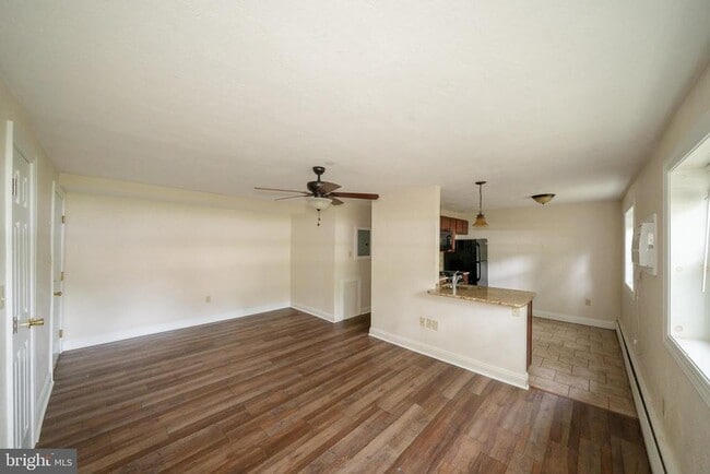 Photo - 231 Sharpless St Unit 1D