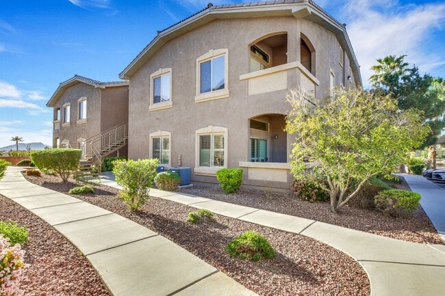 Two Bedroom Condo in Gate community - Two Bedroom Condo in Gate community