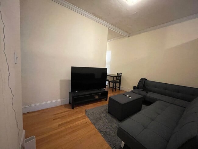 Photo - 54 Egmont St Unit 2