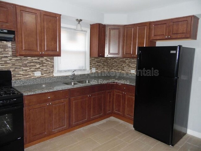 Photo - 14835 Michigan Ave