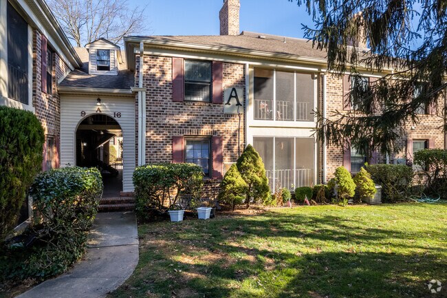 Typical Entrance - Weybridge Condominiums