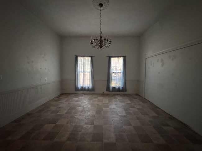 Photo - 608 N Montgomery St