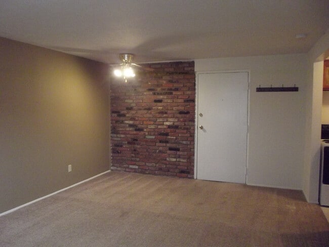 Chagrin Place