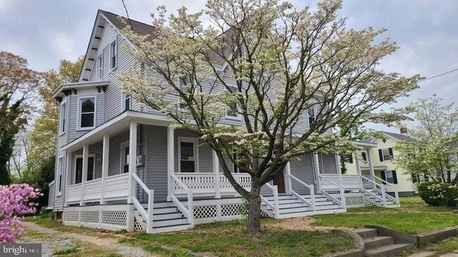 Building Photo - 216 S Main St Rental