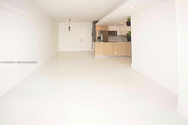 Photo - 7441 Wayne Ave Unit 10I