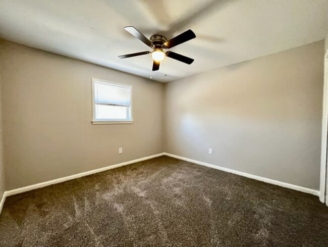 Photo - 711 Melody Ln Unidad B1