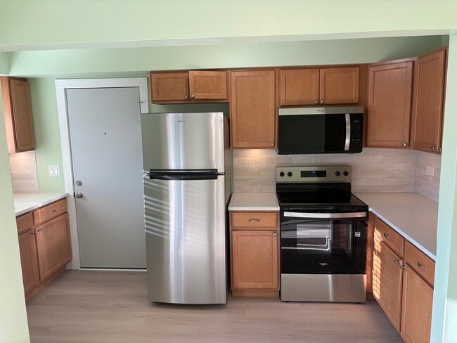 Photo - 235 Washington Square Unit C