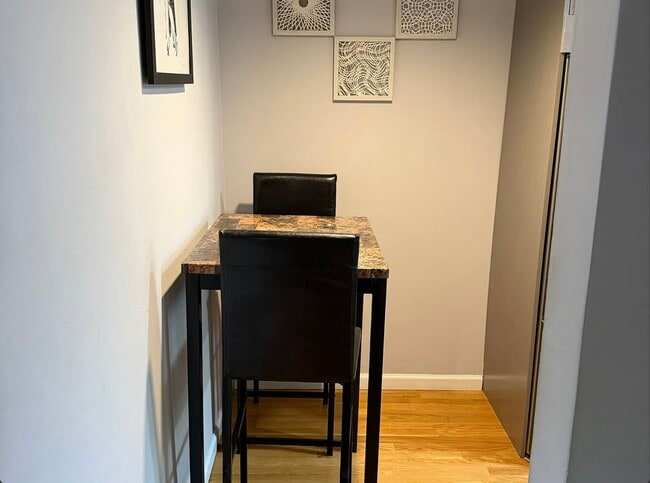 Photo - 122 Edmunton Dr Unit C8