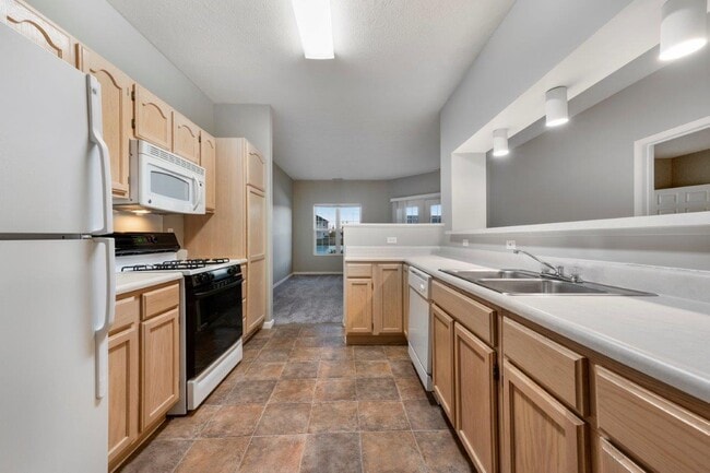 Lake Pointe Apartment Homes