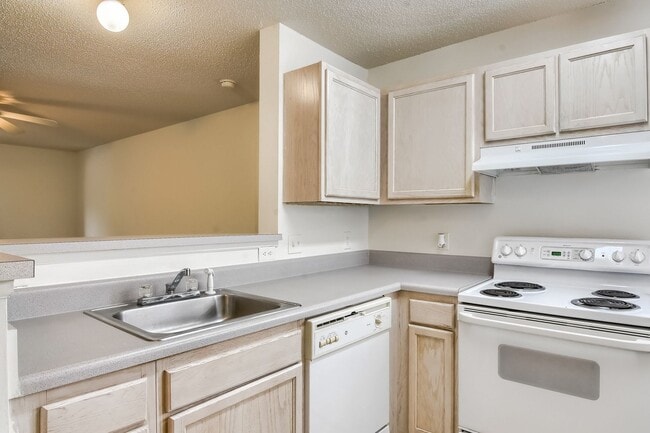 Photo - 2010 Wolfmill Dr