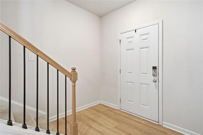 Photo - 196 Summit Pointe Dr