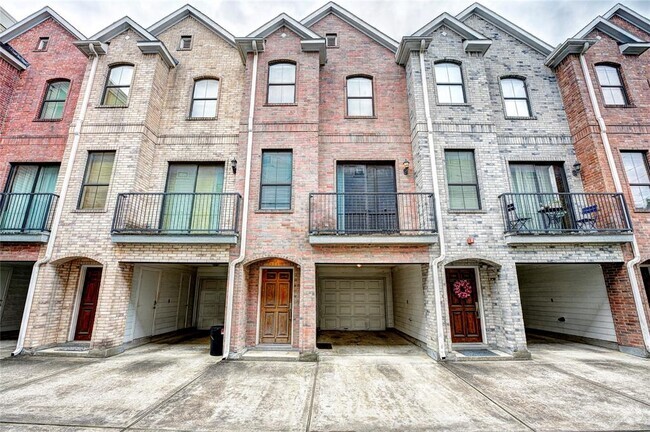 Building Photo - 202 McGowen St Unit H Rental