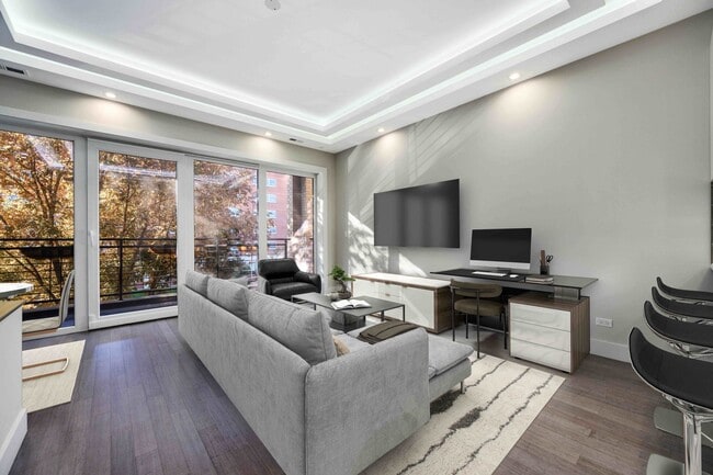 Photo - 1446 W Chestnut St Unit 2