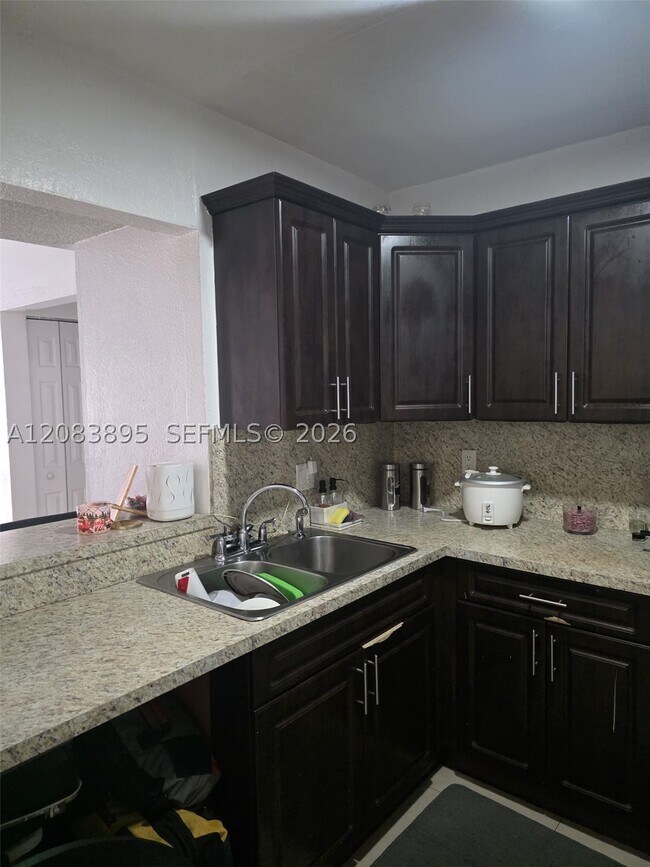 1035 W 77th St Unit 215