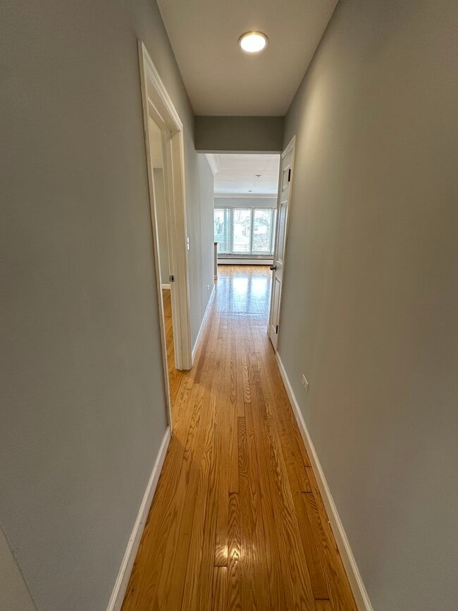 Photo - 5754 W Montrose Ave Unit A