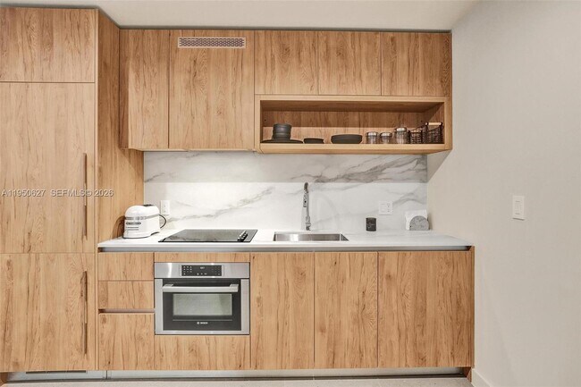 Photo - 11 NE 6th St Unidad 712