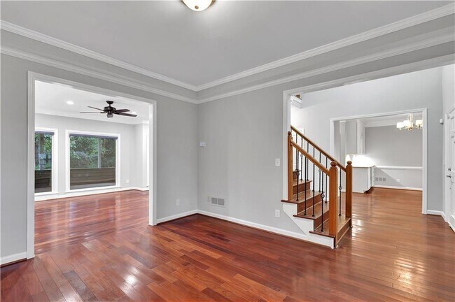 Photo - 4825 Chesterfield Ct