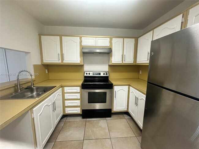 Photo - 13685 NE 10th Ave Unit 411