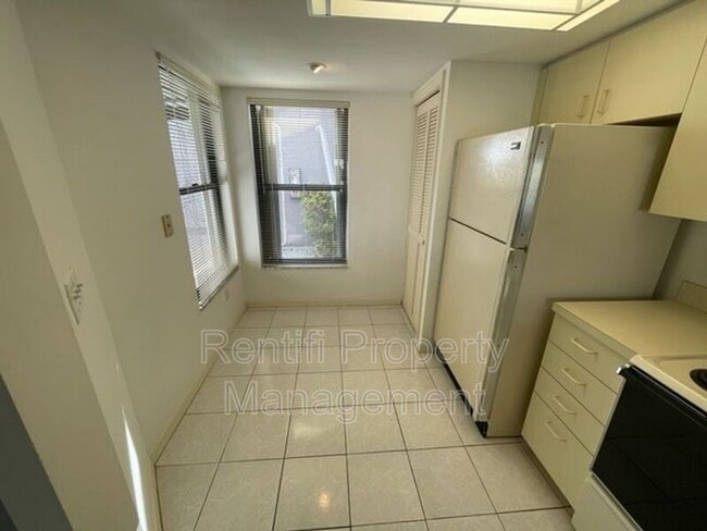 Photo - 4626 SE 5th Pl Unit #103