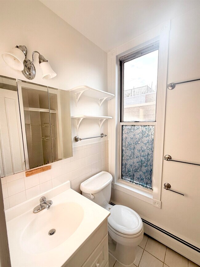 Photo - 237 3rd St Unidad 3R
