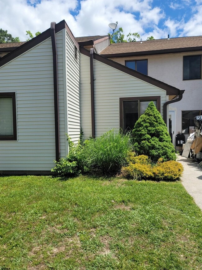 Building Photo - 2839 Forsythia Ct Unit 2839 Rental