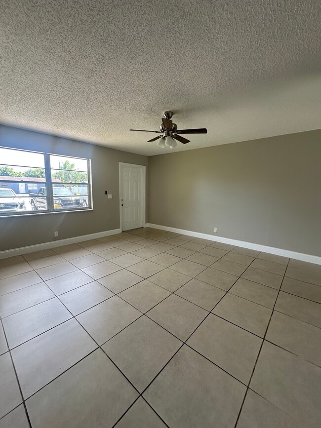 Photo - 4562 Gulfstream Rd Unit 4560
