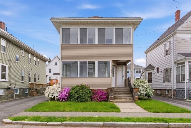 Building Photo - 267-269 Farrington St Unit 2