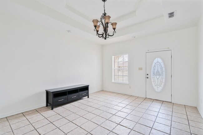 Photo - 104 Richard's Court