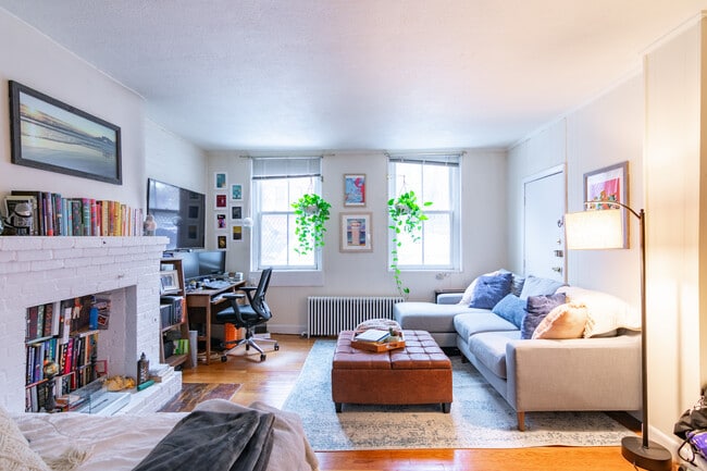 Photo - 213 Newbury St Unit 1