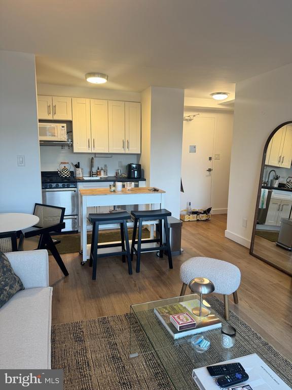 Building Photo - 1806 Rittenhouse Square Unit 606