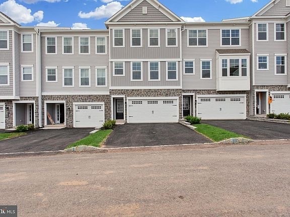 Photo - 106 Harland Ave