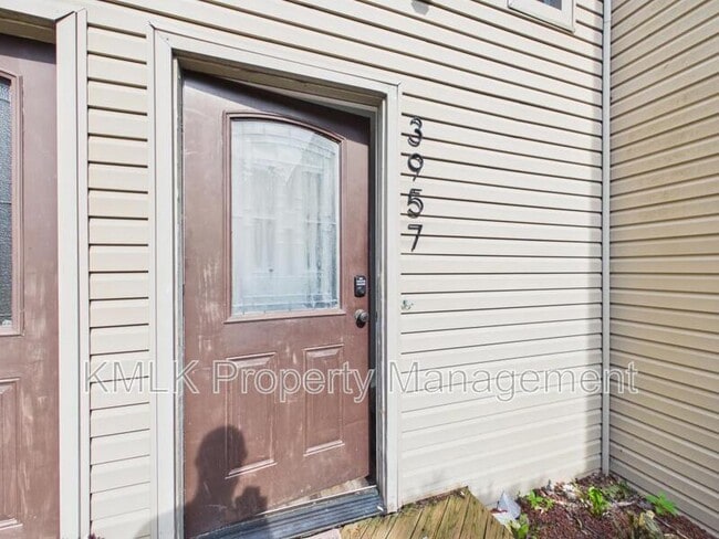 Photo - 3957 Cox Rd
