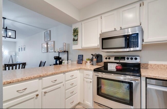 Photo - 3302 Comstock Rd