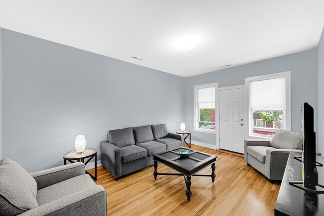 Photo - 6024 S Eberhart Ave Unit 2S