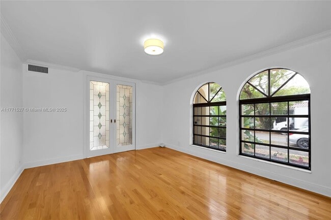 1240 Ortega Ave